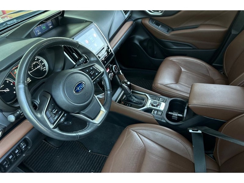 Subaru Forester Vehicle Full-screen Gallery Image 10