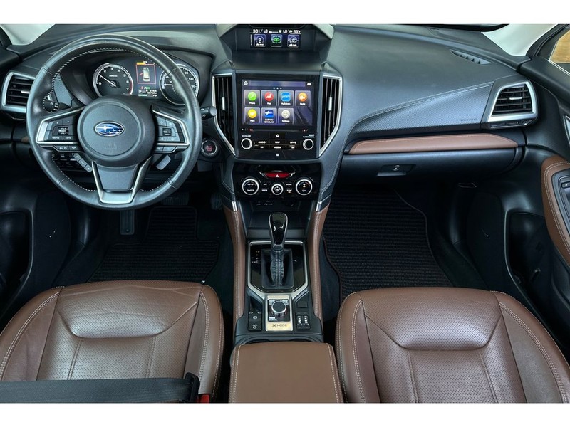 Subaru Forester Vehicle Full-screen Gallery Image 15
