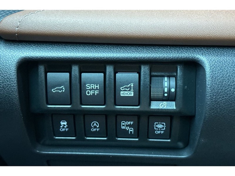 Subaru Forester Vehicle Full-screen Gallery Image 33