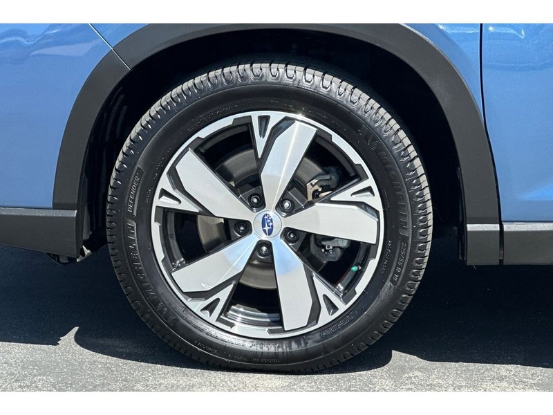 Subaru Forester Vehicle Full-screen Gallery Image 34