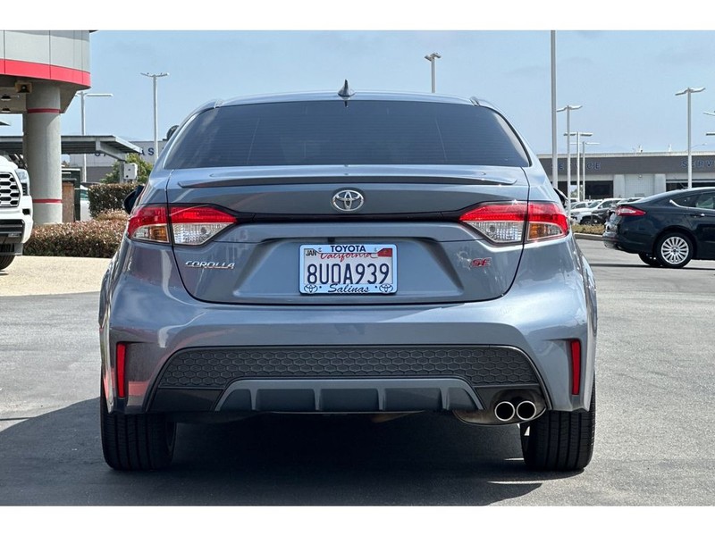 Toyota Corolla Vehicle Full-screen Gallery Image 05