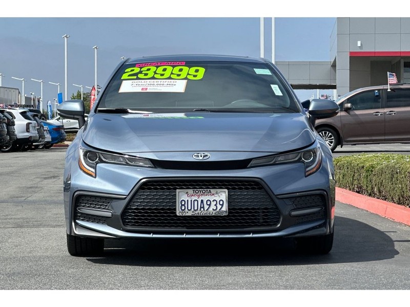Toyota Corolla Vehicle Full-screen Gallery Image 09