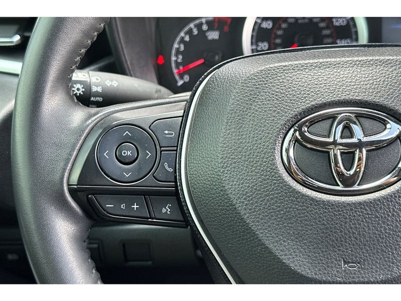 Toyota Corolla Vehicle Full-screen Gallery Image 25