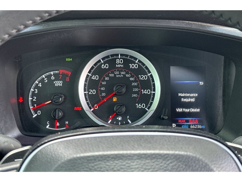 Toyota Corolla Vehicle Full-screen Gallery Image 27
