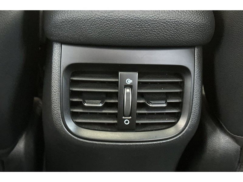 Kia Forte Vehicle Full-screen Gallery Image 14