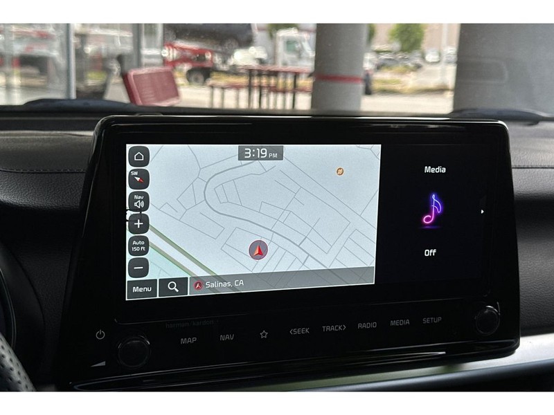 Kia Forte Vehicle Full-screen Gallery Image 22