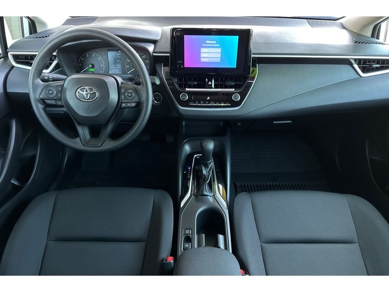 Toyota Corolla Hybrid Vehicle Full-screen Gallery Image 14