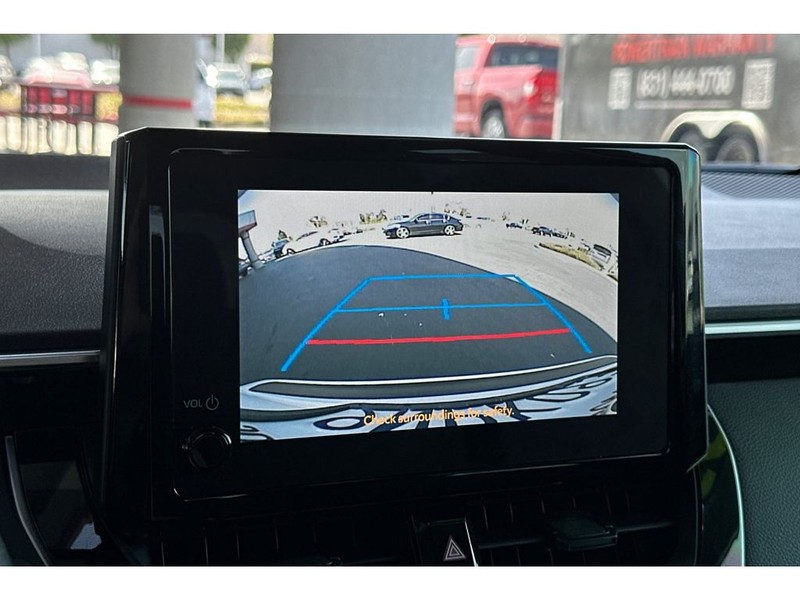 Toyota Corolla Hybrid Vehicle Full-screen Gallery Image 20