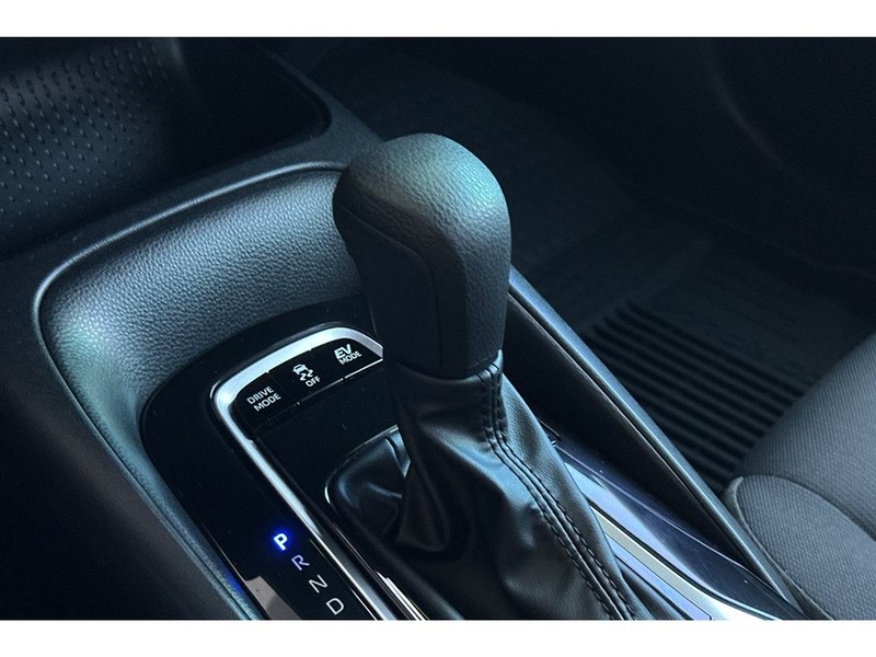 Toyota Corolla Hybrid Vehicle Full-screen Gallery Image 22