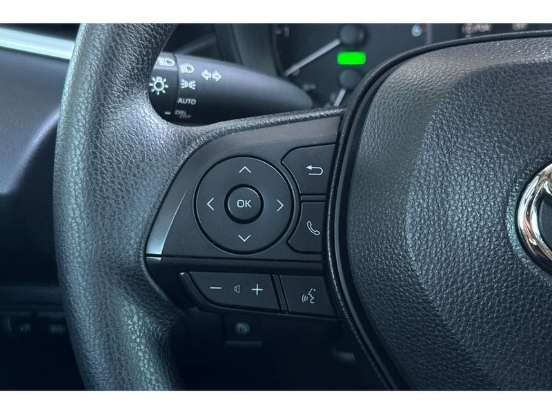 Toyota Corolla Hybrid Vehicle Full-screen Gallery Image 25