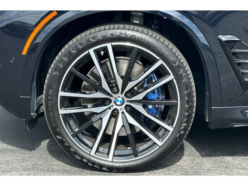 BMW X5 Vehicle Full-screen Gallery Image 33