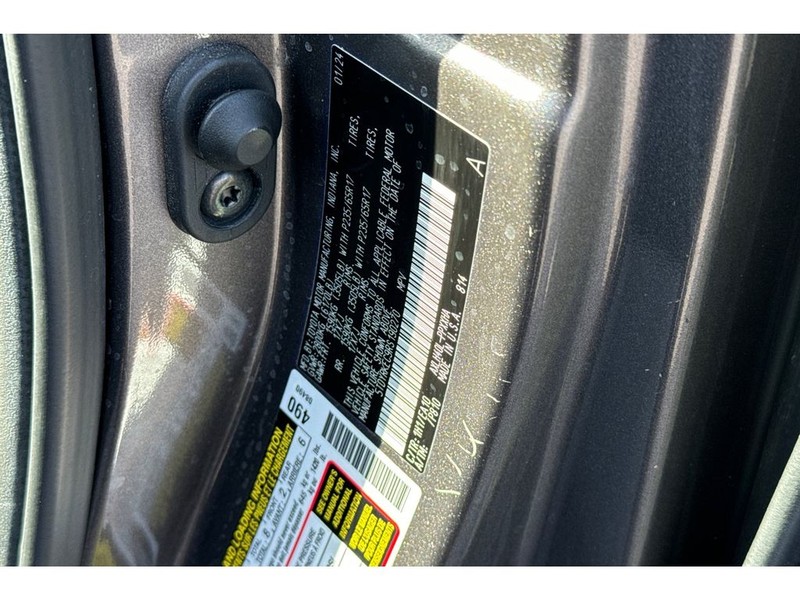 Toyota Sienna Vehicle Full-screen Gallery Image 31