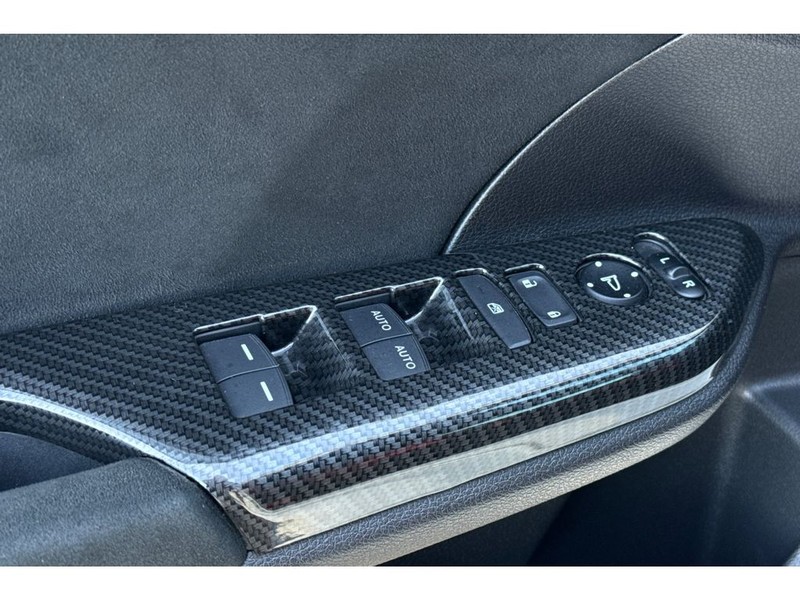 Honda Civic Vehicle Full-screen Gallery Image 12