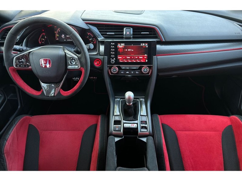 Honda Civic Vehicle Full-screen Gallery Image 14