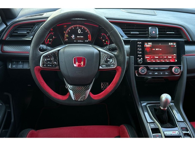 Honda Civic Vehicle Full-screen Gallery Image 15