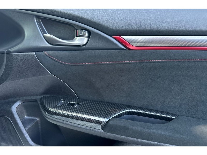 Honda Civic Vehicle Full-screen Gallery Image 18