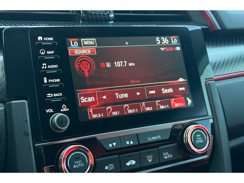 Honda Civic Vehicle Full-screen Gallery Image 19