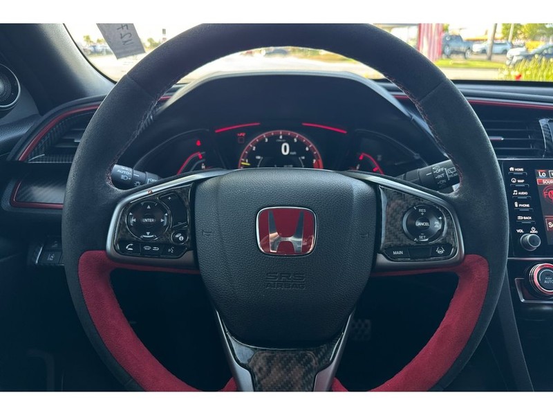 Honda Civic Vehicle Full-screen Gallery Image 24