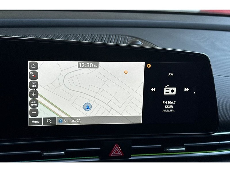 Hyundai Elantra Vehicle Full-screen Gallery Image 21