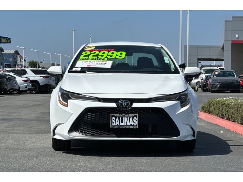 Toyota Corolla Vehicle Full-screen Gallery Image 09