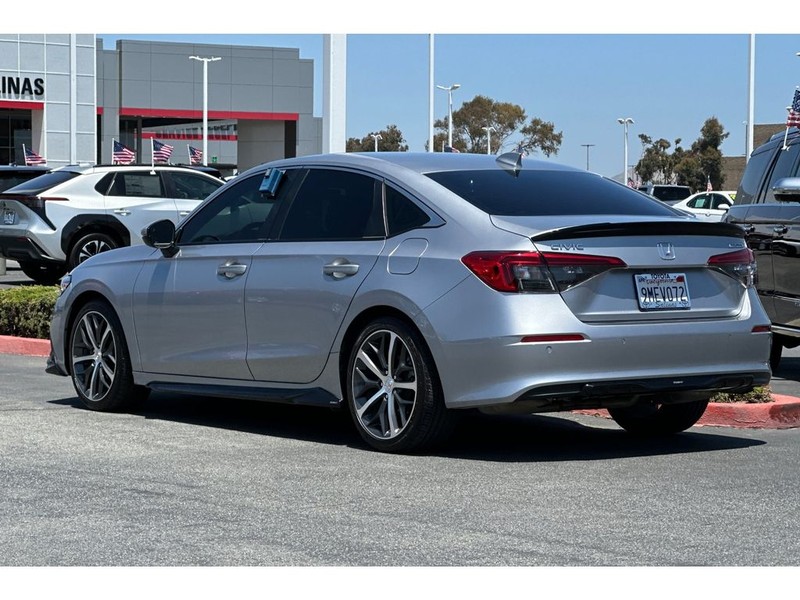 Honda Civic Vehicle Full-screen Gallery Image 06