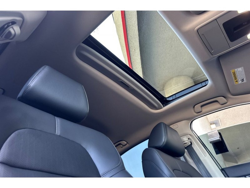 Honda Civic Vehicle Full-screen Gallery Image 17