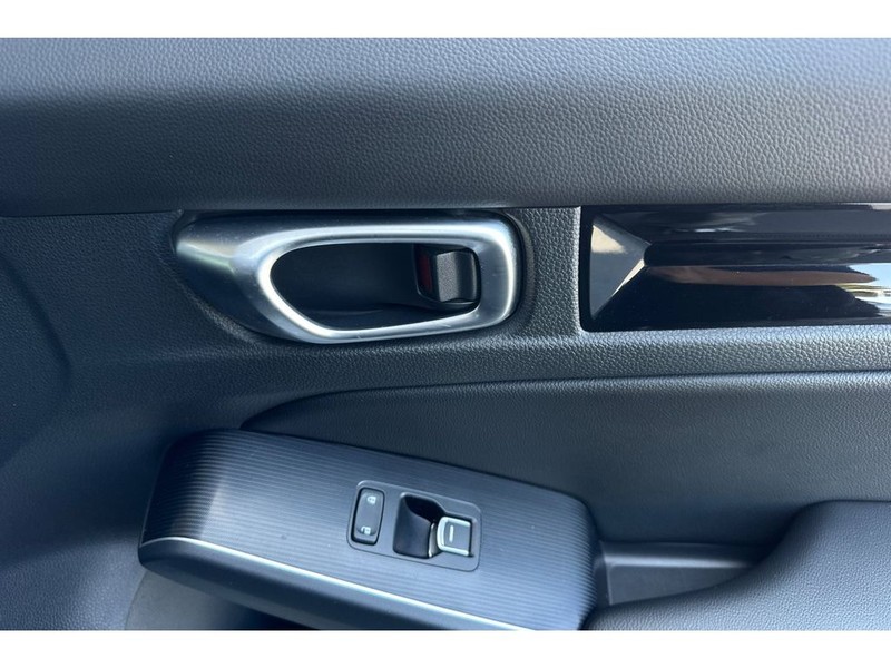 Honda Civic Vehicle Full-screen Gallery Image 18