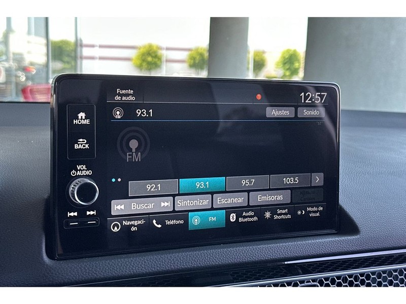 Honda Civic Vehicle Full-screen Gallery Image 20