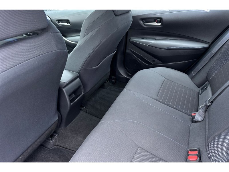 Toyota Corolla Vehicle Full-screen Gallery Image 13