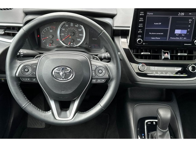 Toyota Corolla Vehicle Full-screen Gallery Image 15