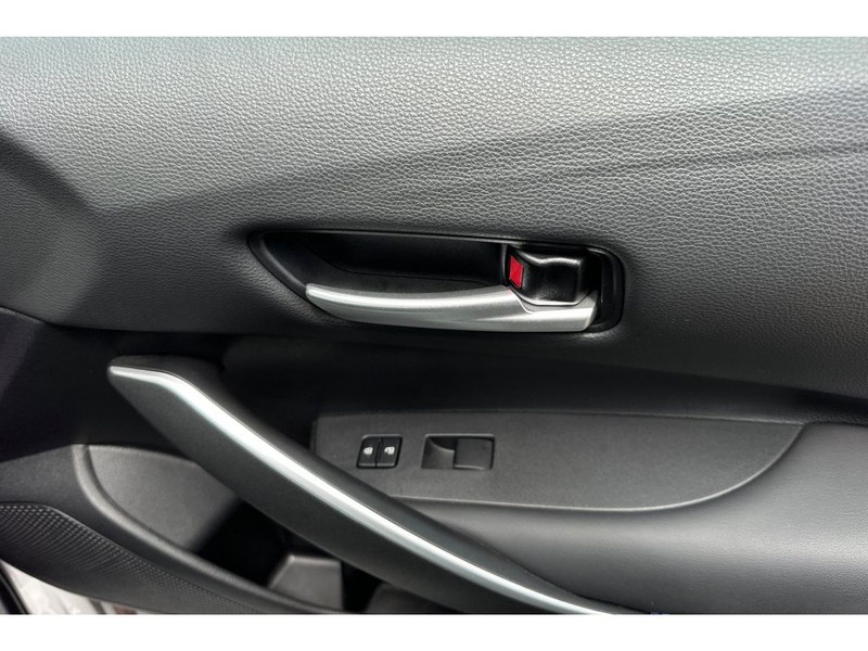 Toyota Corolla Vehicle Full-screen Gallery Image 18