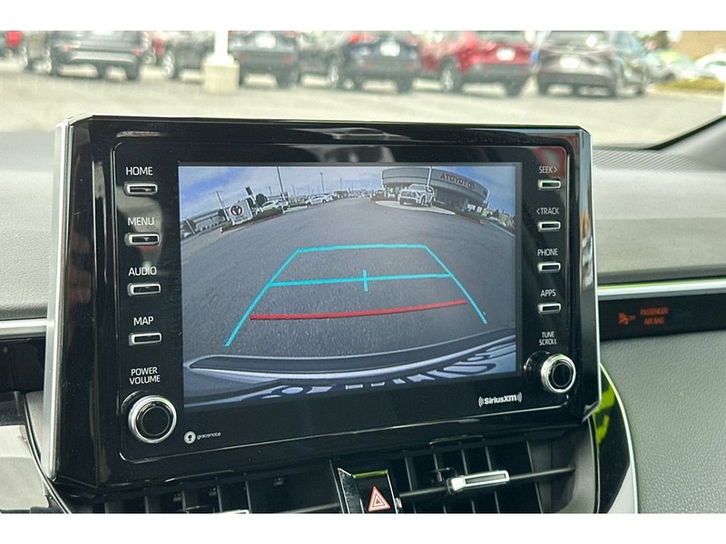 Toyota Corolla Vehicle Full-screen Gallery Image 20
