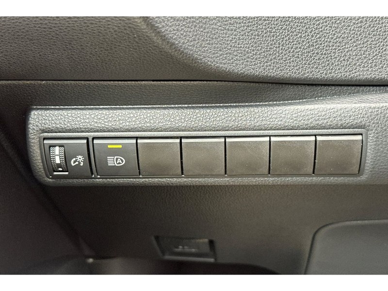 Toyota Corolla Vehicle Full-screen Gallery Image 29