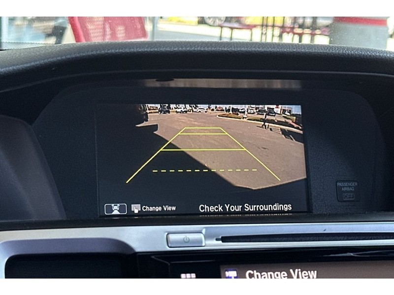Honda Accord Vehicle Full-screen Gallery Image 21