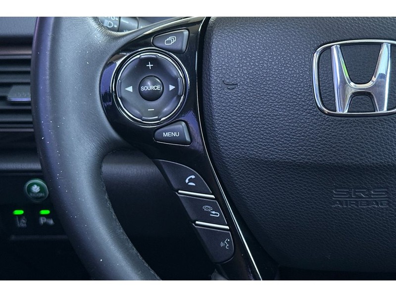 Honda Accord Vehicle Full-screen Gallery Image 26