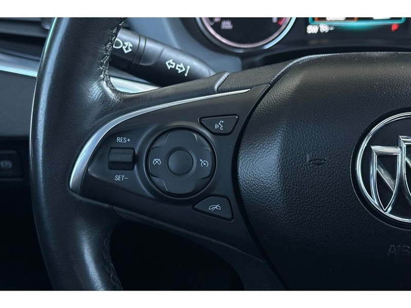Buick Enclave Vehicle Full-screen Gallery Image 27