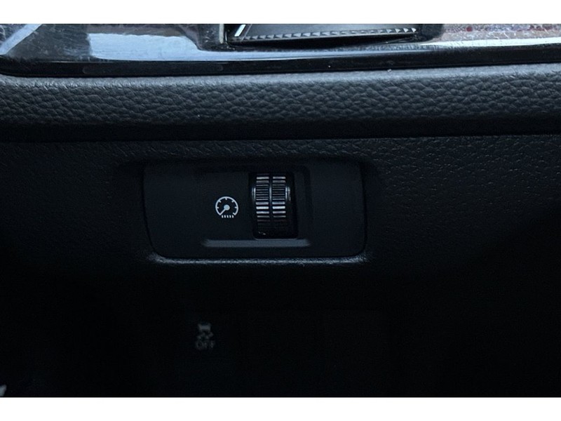 Honda Civic Hybrid Vehicle Full-screen Gallery Image 30