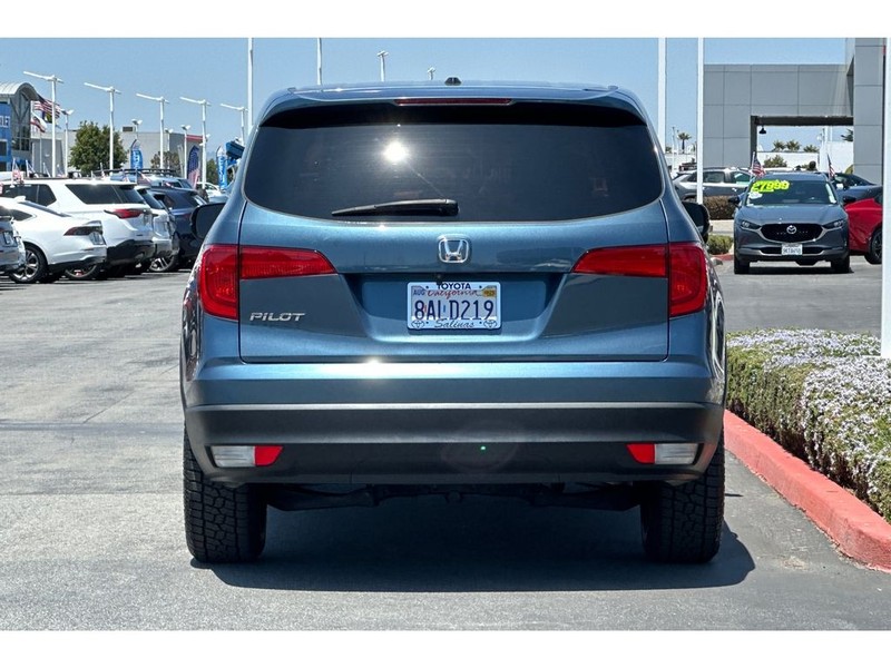Honda Pilot Vehicle Full-screen Gallery Image 05