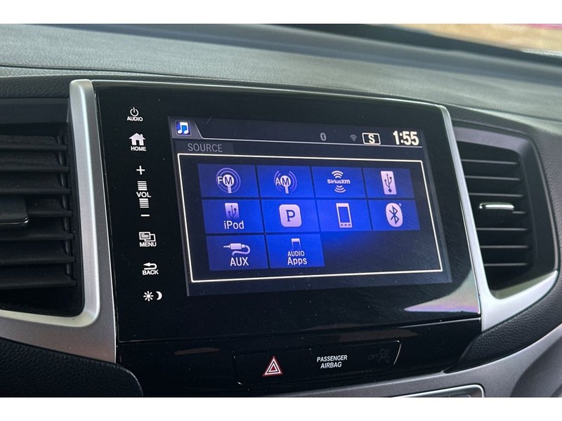 Honda Pilot Vehicle Full-screen Gallery Image 22