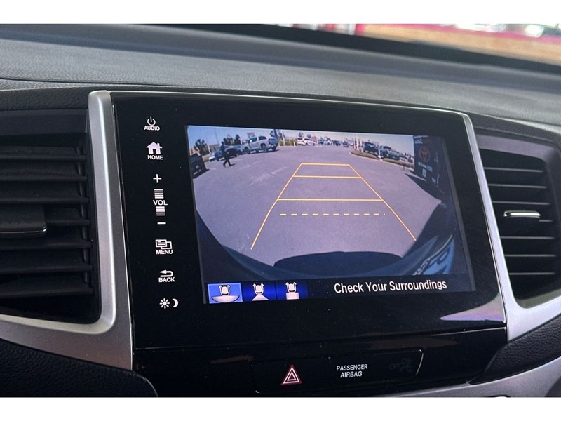 Honda Pilot Vehicle Full-screen Gallery Image 23
