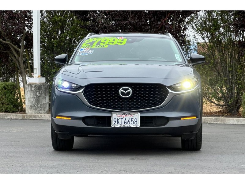 Mazda CX-30 Vehicle Full-screen Gallery Image 09