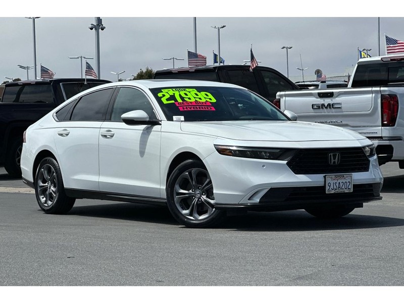 Honda Accord Hybrid Vehicle Full-screen Gallery Image 02