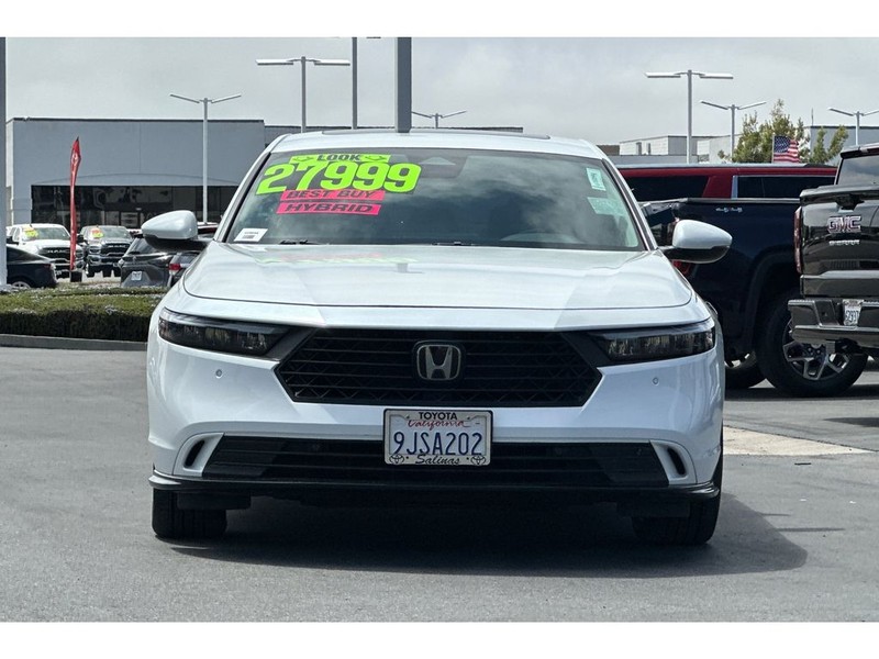 Honda Accord Hybrid Vehicle Full-screen Gallery Image 09