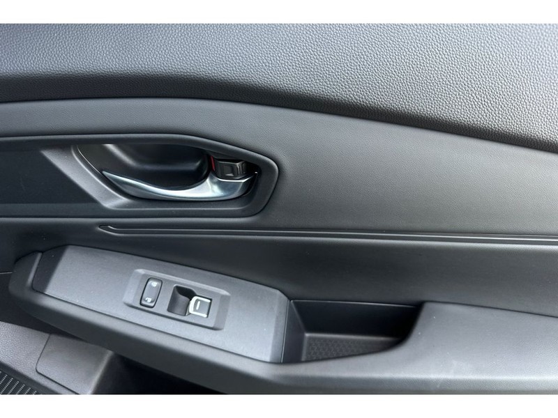 Honda Accord Hybrid Vehicle Full-screen Gallery Image 19