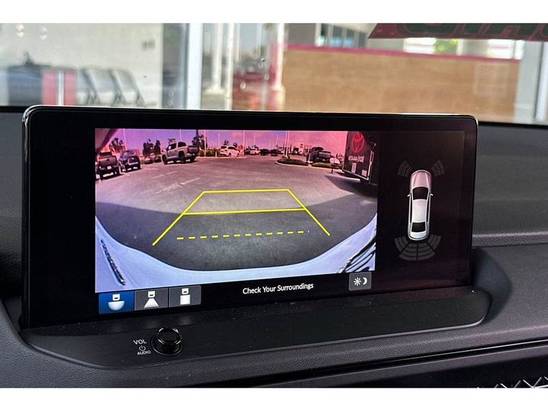 Honda Accord Hybrid Vehicle Full-screen Gallery Image 21