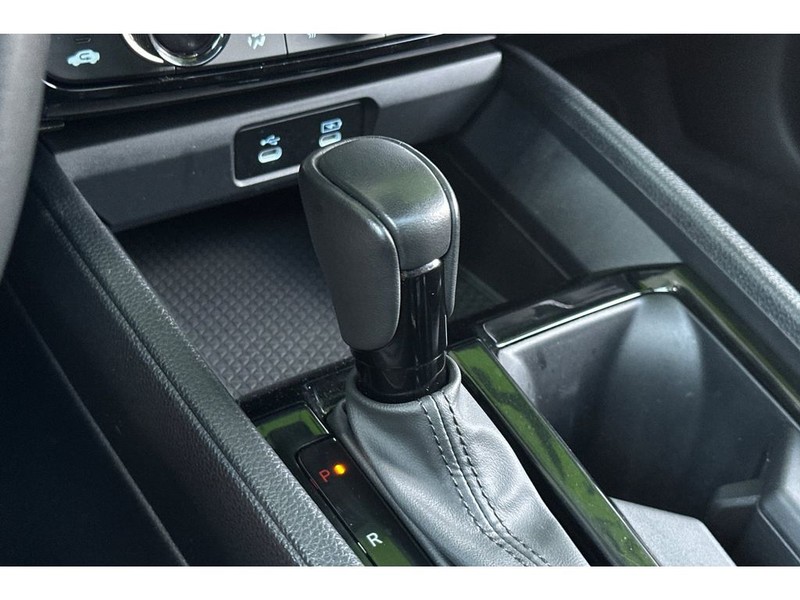 Honda Accord Hybrid Vehicle Full-screen Gallery Image 23