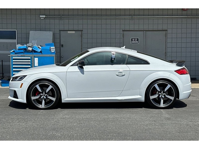 Audi TT Vehicle Full-screen Gallery Image 07