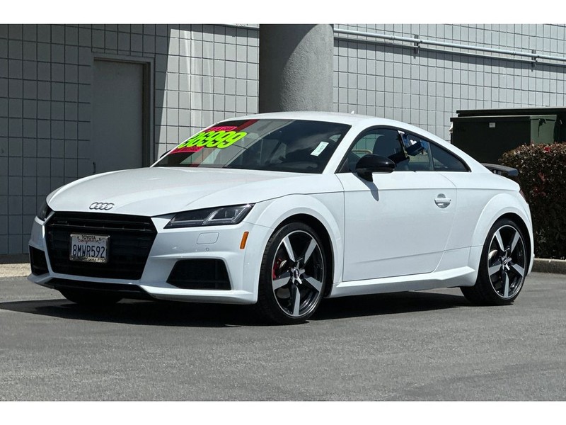 Audi TT Vehicle Full-screen Gallery Image 08