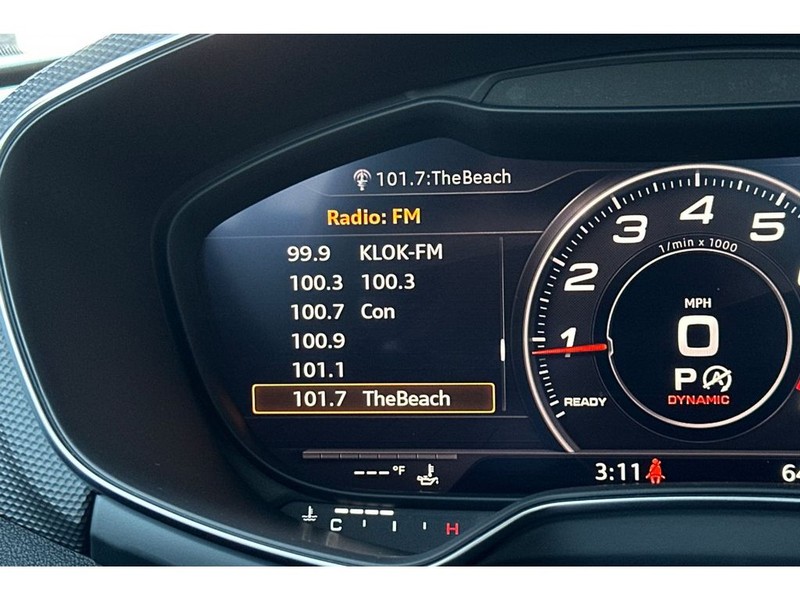 Audi TT Vehicle Full-screen Gallery Image 19
