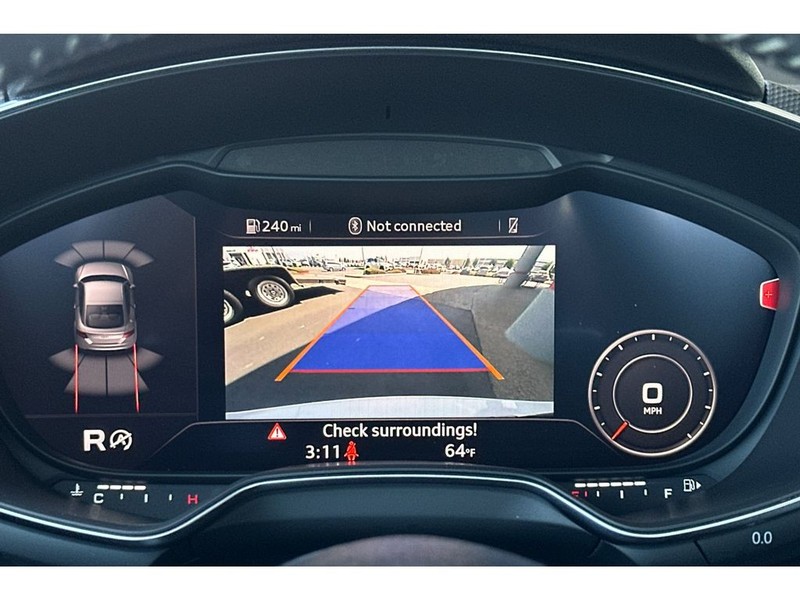 Audi TT Vehicle Full-screen Gallery Image 20